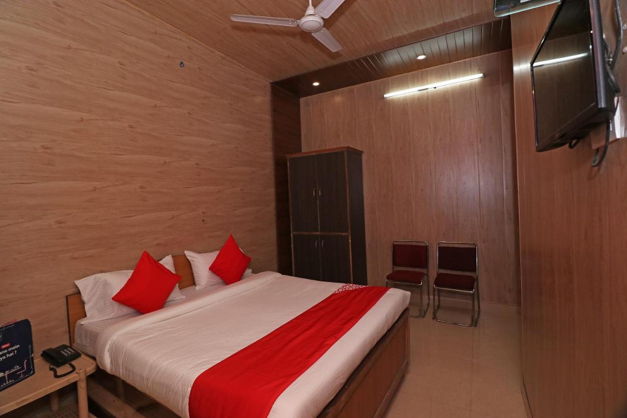 Oyo 27750 Bhagwati Residency Hotel Mirzāpur Exterior foto